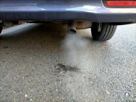 自動車排ガス浄化触媒