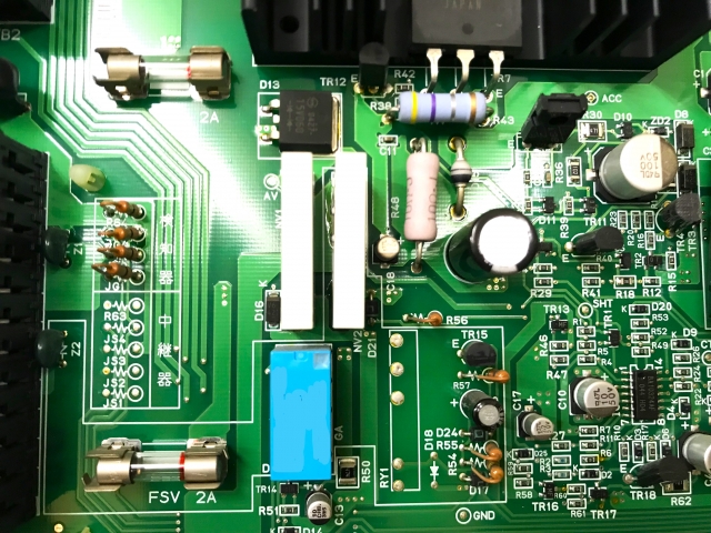 半導体パッケージとは何か？材料別に種類・特徴・用途などを解説