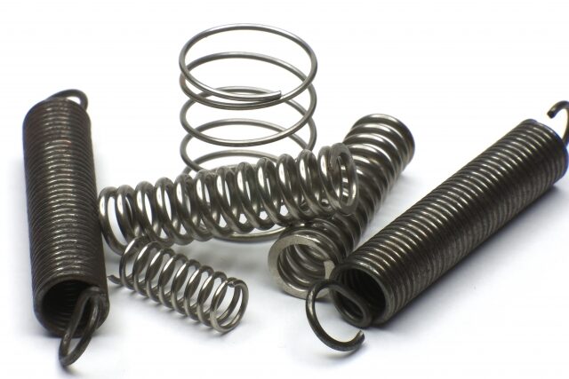 ばね設計はなぜ重要か？ばねの役割・種類を理解する [ばね設計の基礎①]