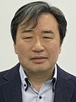 位地 正年 講師